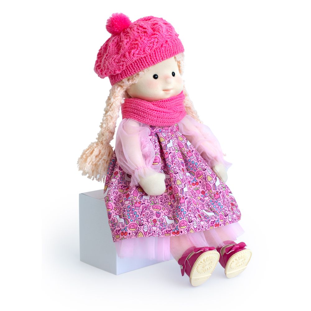 Кукла Аврора в шапочке и шарфе 38 см, Minimalini (Mm-Avrora-02)