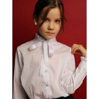 Белая школьная блузка с воротником стойкой с рюшью
