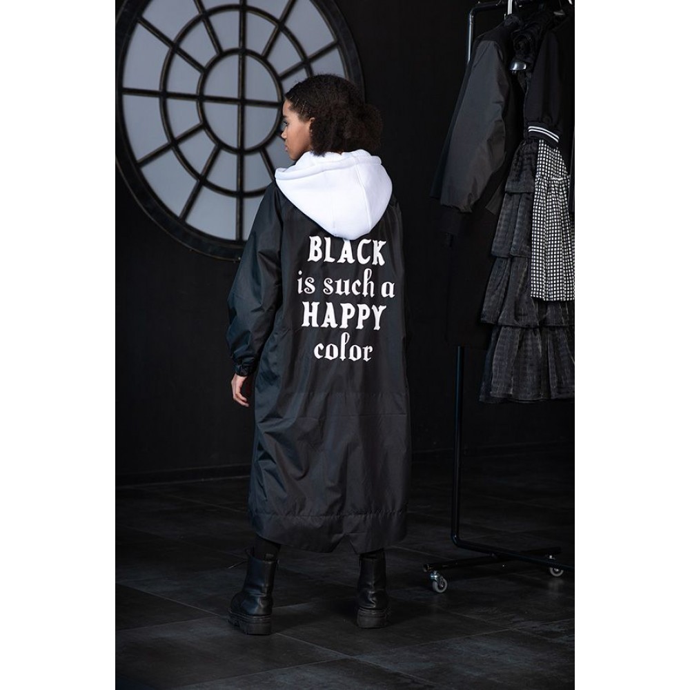 Черный плащ со съемным капюшоном и принтом Black is such a happy color